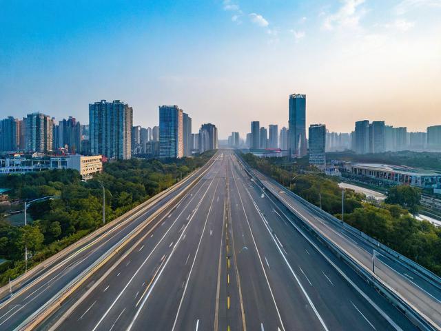 成都限号吗高速免费吗★成都限号高速路能不能走